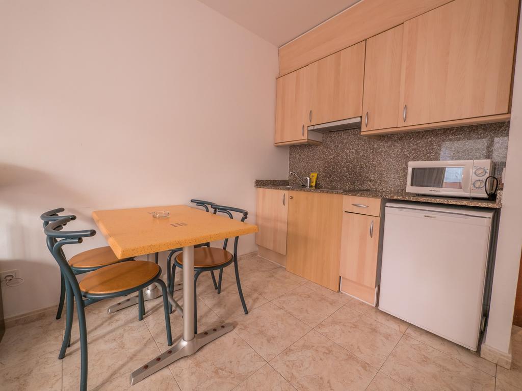 Apartaments Ar Easy Santa Anna II Лорет де Мар Екстериор снимка