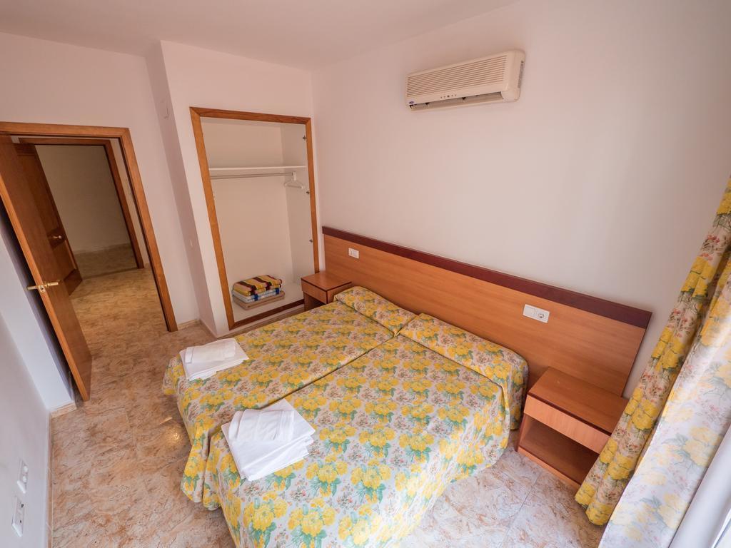 Apartaments Ar Easy Santa Anna II Лорет де Мар Екстериор снимка