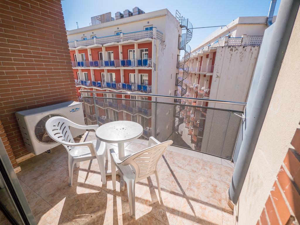 Apartaments Ar Easy Santa Anna II Лорет де Мар Екстериор снимка